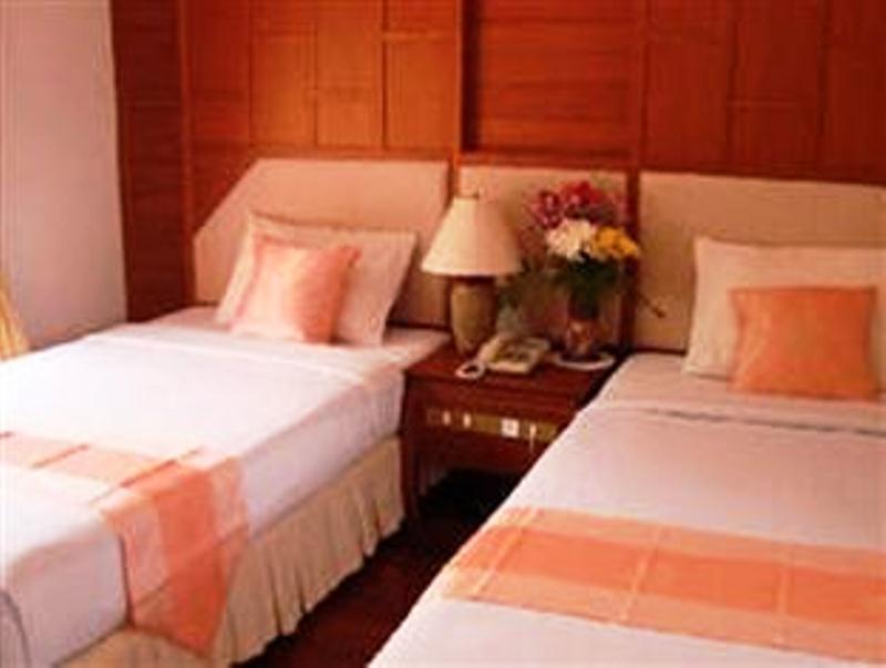 Baan Nern Sai Resort Phuket Phòng bức ảnh