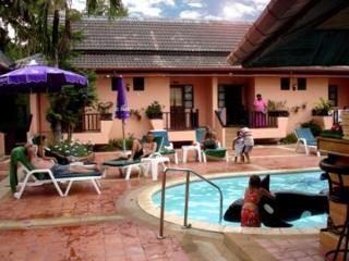 Baan Nern Sai Resort Phuket Ngoại thất bức ảnh